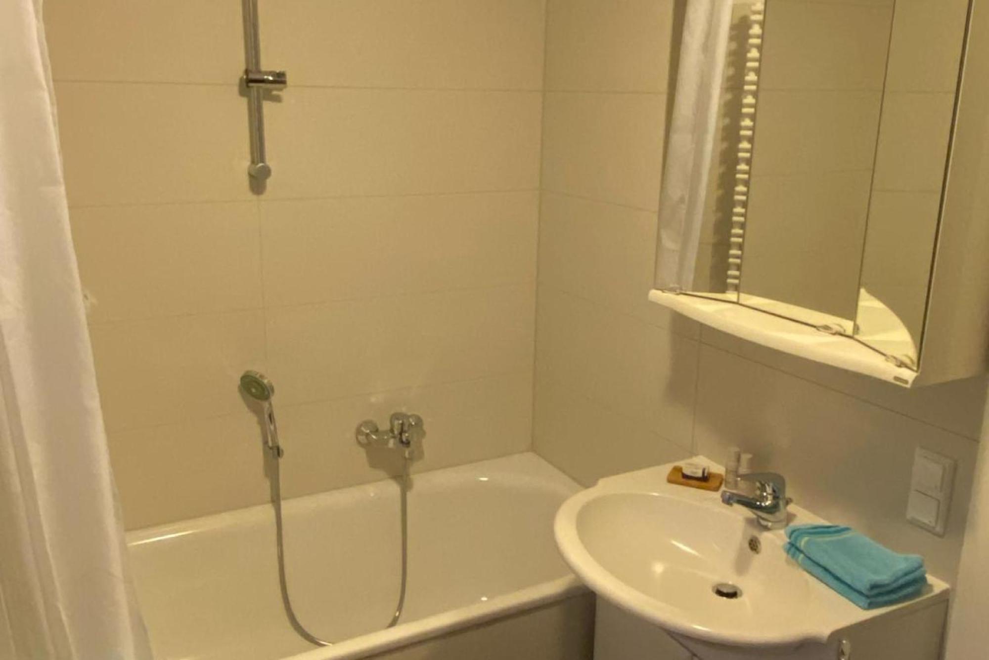 Private With Own Bathroom Hannover